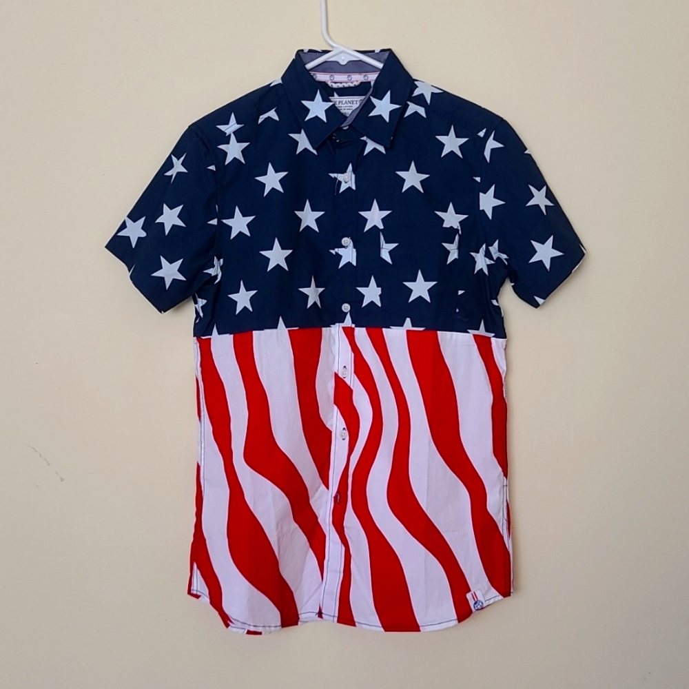 Free Planet Men's Flag Americana Button-Down Shirt - White/Red/Navy. Size Small